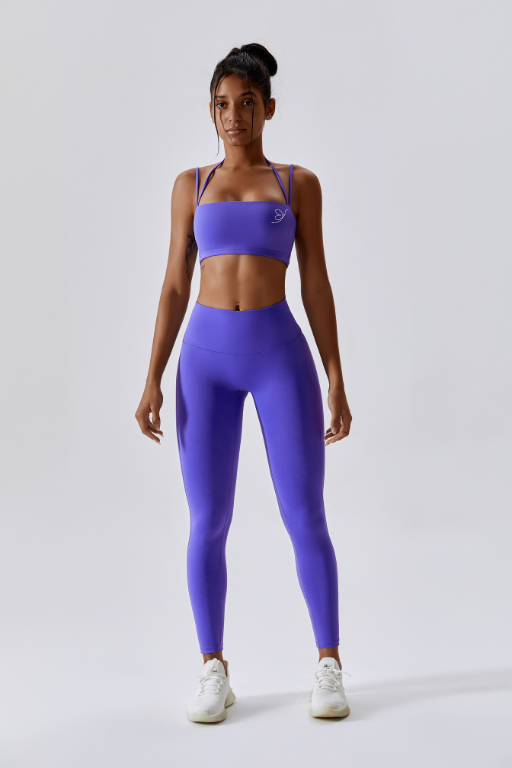 Fitliz Athletic Activewear Set: Stylish, high-performance sportswear for unstoppable workouts and fashionable fitness enthusiasts.