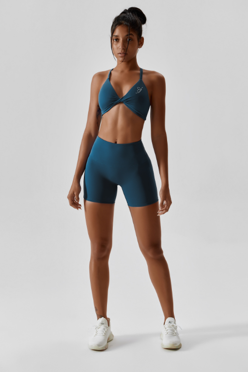 Fitliz Stylish Set: Optimal support, fashionable design. Perfect for outdoor workouts.