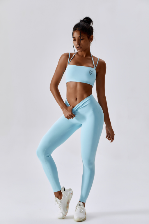 Fitliz Athletic Activewear Set: Elevate your fitness with style in this high-performance sportswear ensemble.