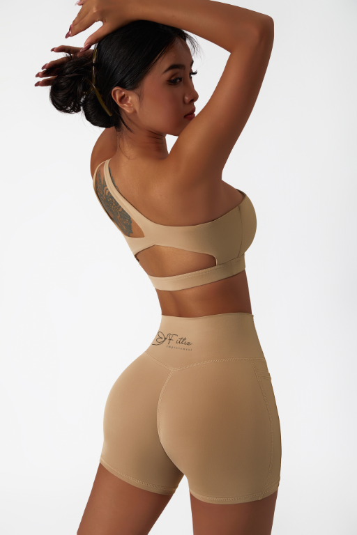 Fitliz Stylish Activewear Set: Elevate your workout style with chic and comfortable fitness fashion.