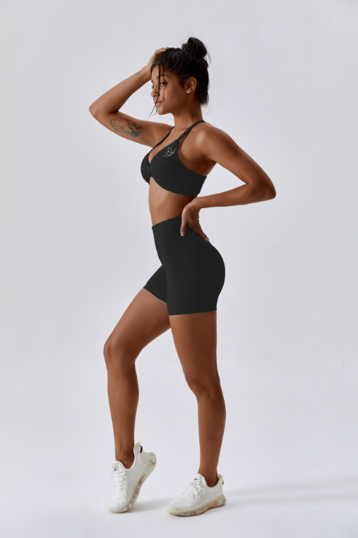 Fitliz Stylish and Comfortable Set: Elevate your outdoor workouts with style and support.